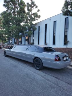 2006 Lincoln Town Car