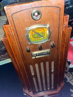 Museum thomas series stereo cassette doesn't work $60