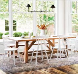 Set Of 4 Windsor Classic White Solid Wood Dining Chairs with Curving Spindle Back for Kitchen and Dining Room