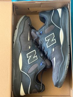 New Balance Low-Top Sneakers