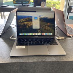 Apple MacBook Air 13" - Intel i5, 16GB RAM, 256GB SSD 