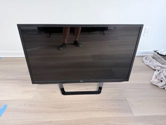 LG  47 inch LED tv
