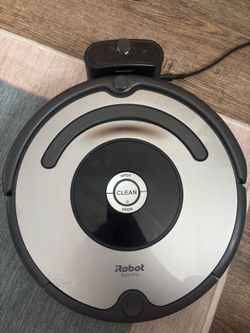 Roomba 677