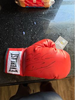 Signed Gennadiy “GGG” Golovkin Everlast Boxing Glove – Authentic Autograph