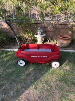 Radio Flyer Pathfinder Wagon