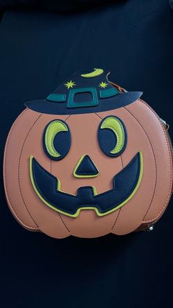 Backstitch Bruja bag