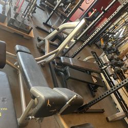 Commercial Decline Bench Press