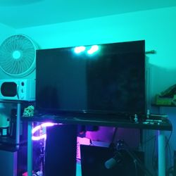 Amazon Fire 43 Inch TV Model For Sale - Pretty Alright Condition