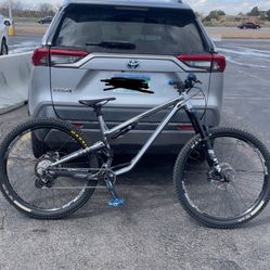 Commencal Meta TR29 ESSENTIAL 2022