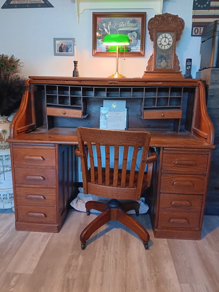 Antique Roll Top Desk