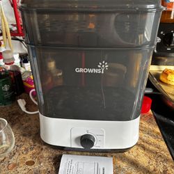 Grownsy Bottle Sterilizer And Dryer 