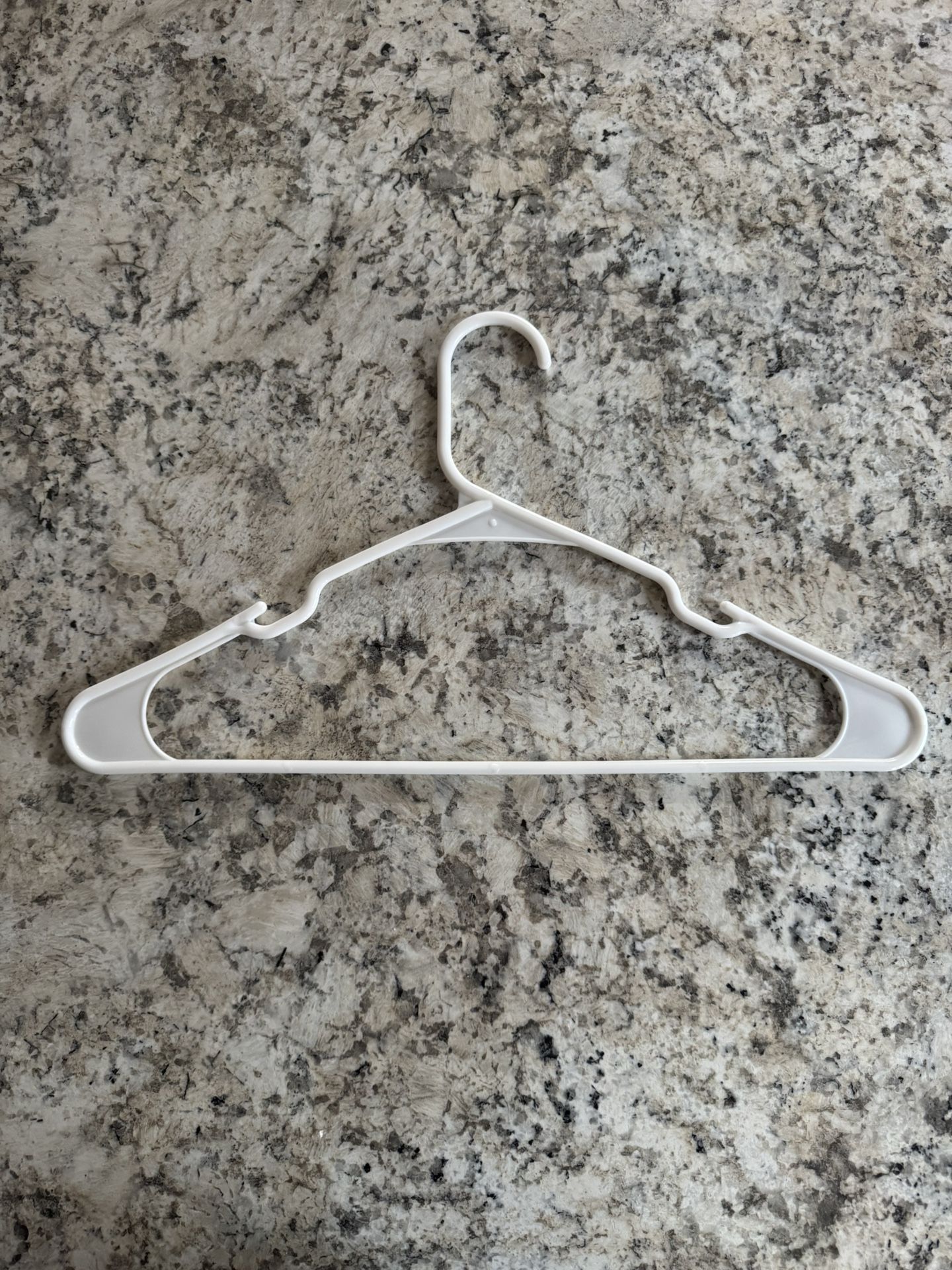 40 Piece White Hangers
