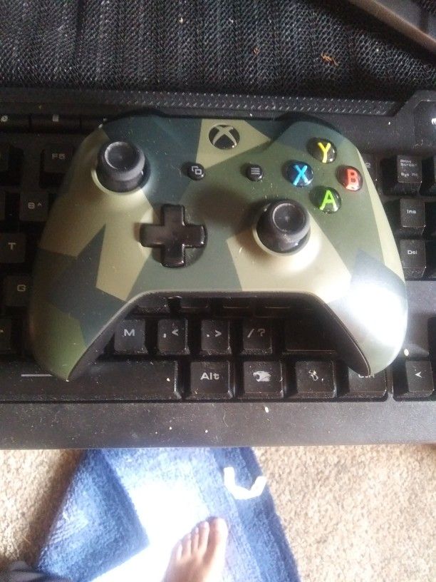 Camo Xbox One Controller