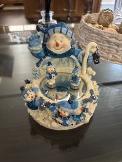 vintage Encore Snow Buddies Musical Winter Wonderland Music Box