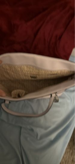 Guess tote