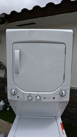 NEW GE 24 INCH STACKABLE WASHER AND DRYER LIKE NEW ONLY 6 MONTHS IN USE
