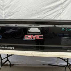 2016 GMC Sierra Tail Gate Shell