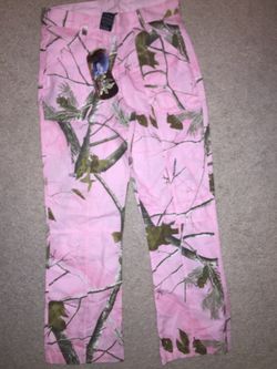 BRAND NEW WITH TAGS~Mossy Oak Pink Camouflage Pants for Girls