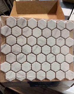 Lifeproof Carrara 10 in. x 12 in. x 6.35mm Ceramic Hexagon Mosaic Floor and Wall Tile (9.72 sq. ft./Case)