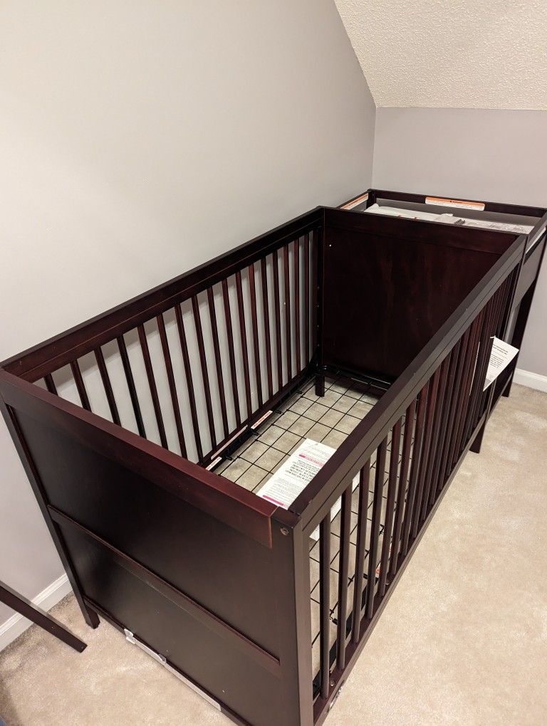 Graco Baby Crib 