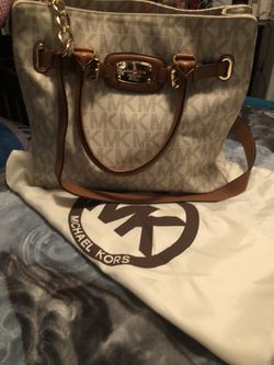 Mk purse