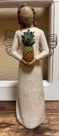 Willow Tree Welcoming Angel in excellent condition