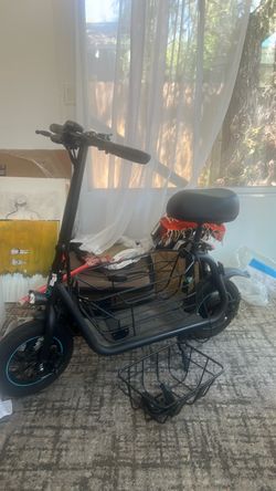 GYROOR 800 w Scooter barely used