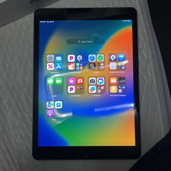 IPAD (Practically  New)