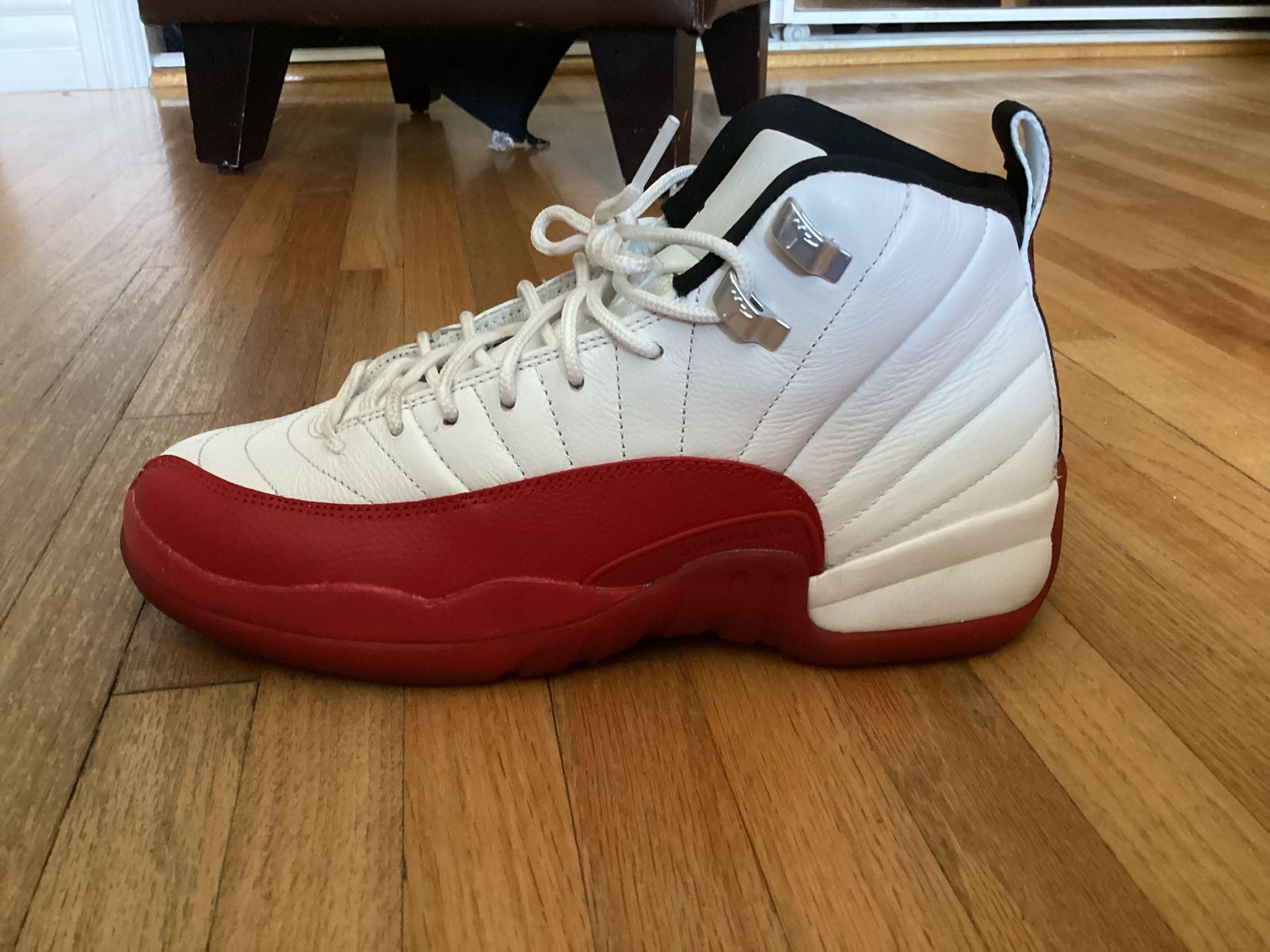 Size 6.5 Y Jordan 12 Retro Cherry 2023