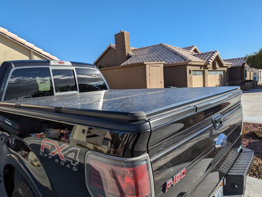 Truck Bed Cover Tonneau Ford F150 for Sale in Las Vegas, NV OfferUp