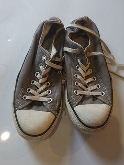 Converse size 8 womens shoes