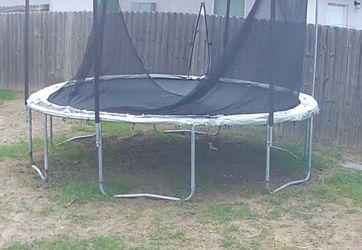 Free trampoline