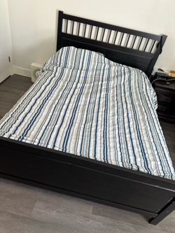 Free queen bed frame