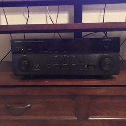 Yamaha Aventage A720 I HiFi 7.2 channel 3D ready true cinema surround sound audio/video receiver.