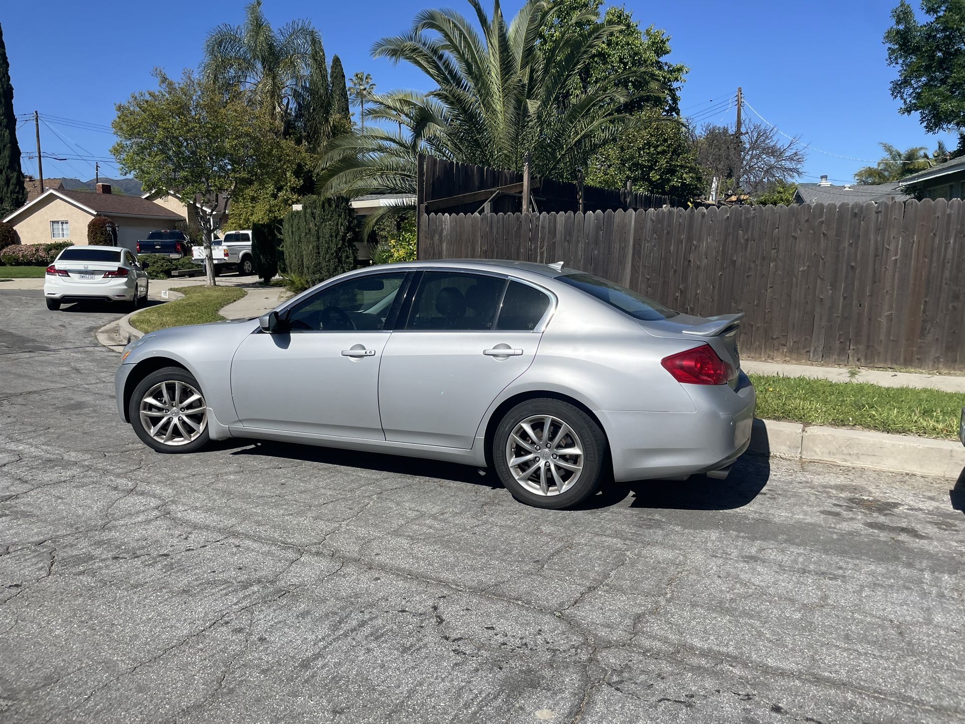 2011 Infiniti G37