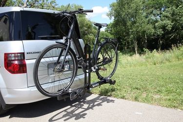 2 Bike Hitch Rack - Saris Freedom (with Hitch Tite)