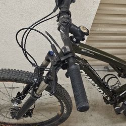 Diamondback 27.5 Large Frame 