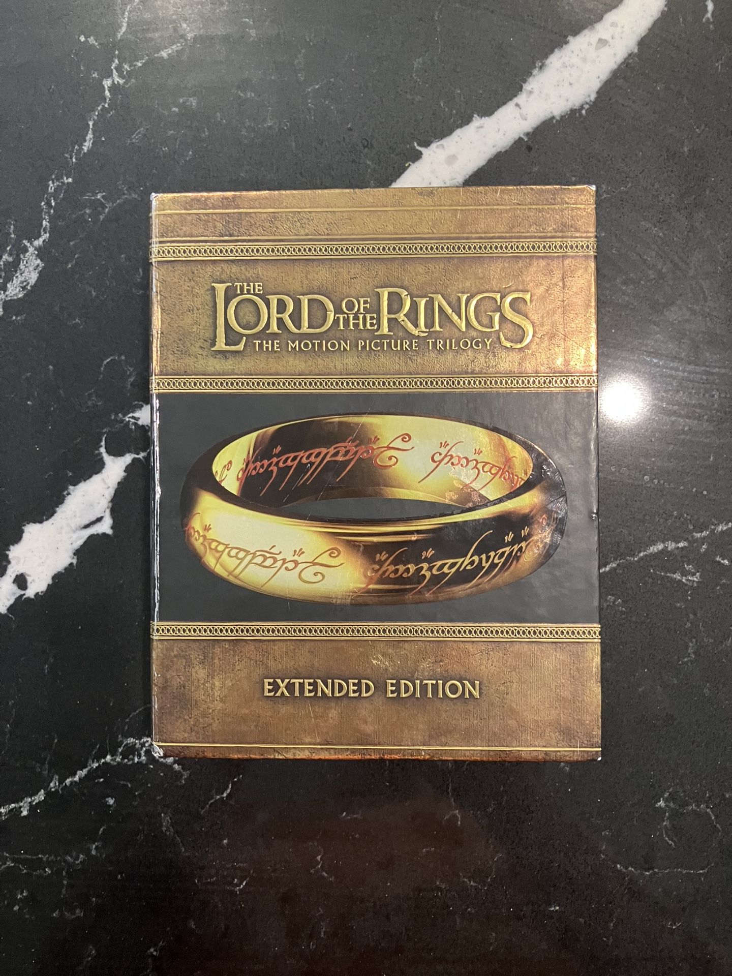 Lord of the Rings Extended Edition Trilogy 15โDisc Blu-ray/DVD