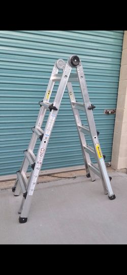 Cosco World's Greatest Ladder 17' Length