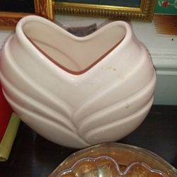 Pink Vase For Easy Arranging