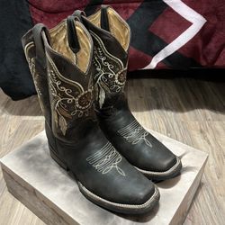 Mens US 10 Western Boots With Box