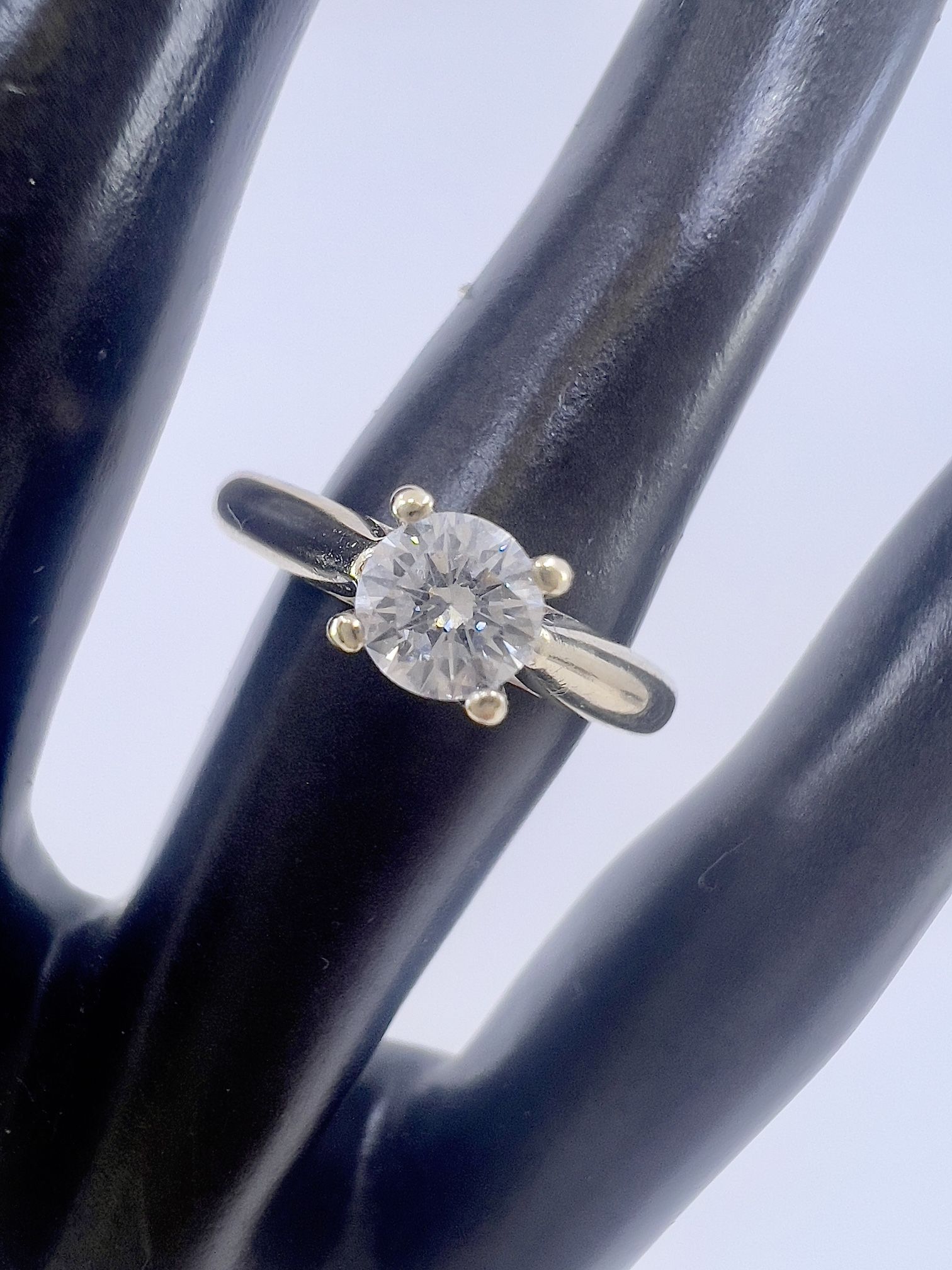 14k Yellow Gold & Natural Diamond Ring Size 7.5