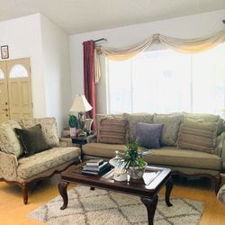 Formal Living Room Set (1 Sofa, 1love Seat, 1 Center Table and 2 End Tables - Victorian Style 