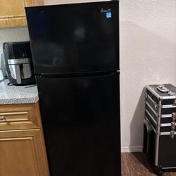 Refrigerator For Sale 