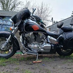 Honda v t x thirteen hundred