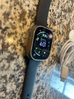 Apple Watch Ultra 1st generation Works Great - Battery Health 91% - comes with charger