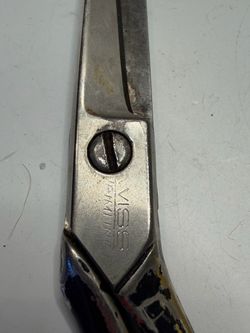 Vintage Betakut tailor's scissors, made in Italy.