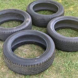 TOYO P225 55 19 TIRES WITH 95% PLUS TREAD