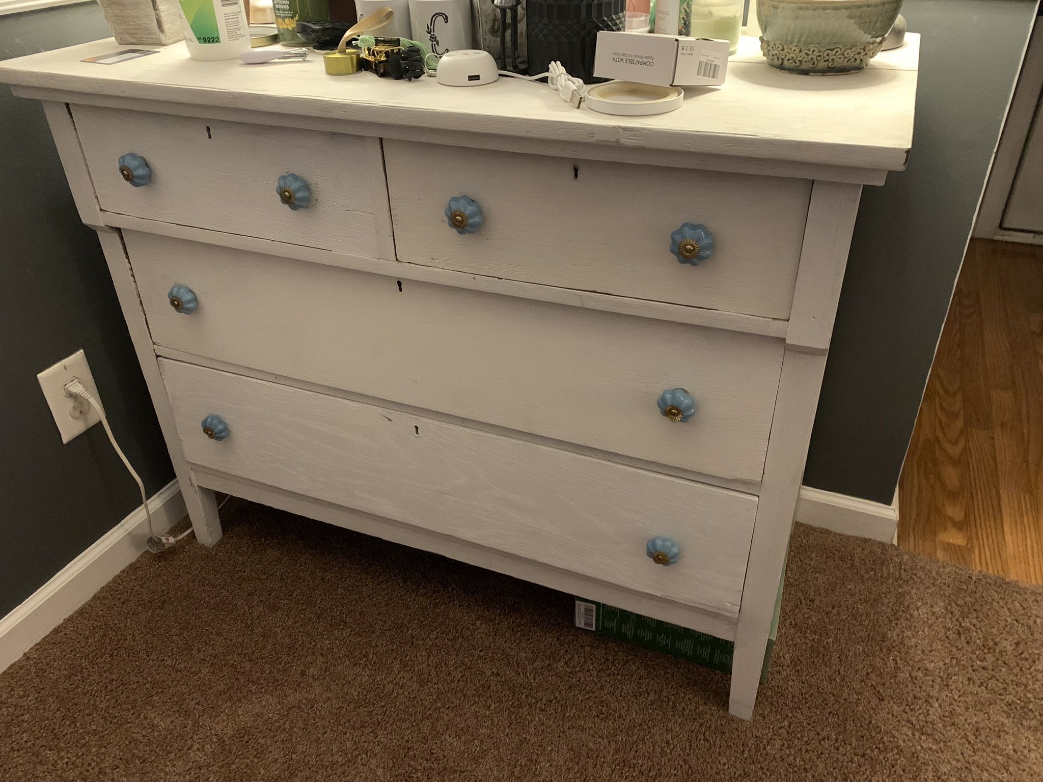 White 4-Drawer Dresser