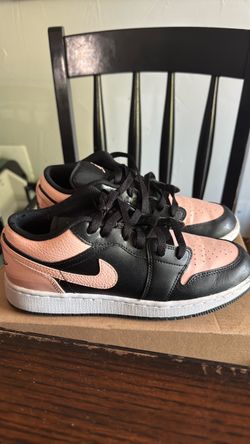 Pink and black air Jordan 6.5Y
